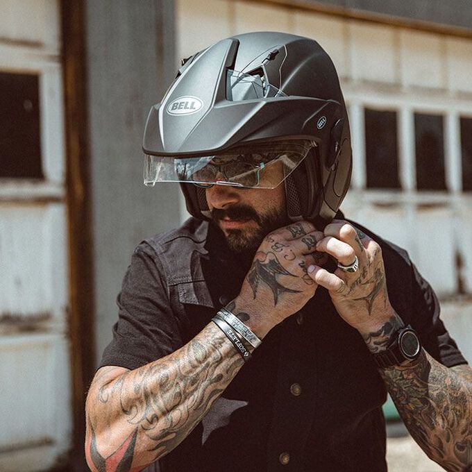 Bell Mag-9 Solid Open Face Motorcycle Helmet - Features & Specs Infographic