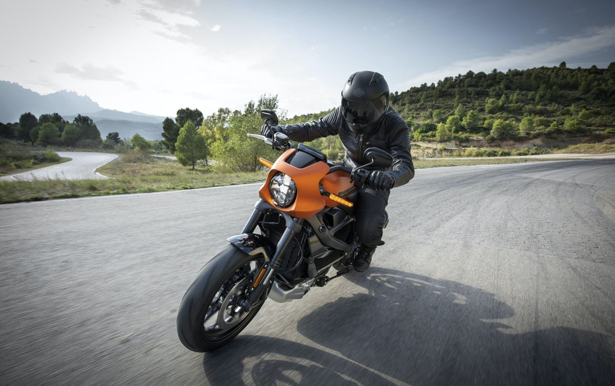 Best Riding Gear Combination for Men in Winter