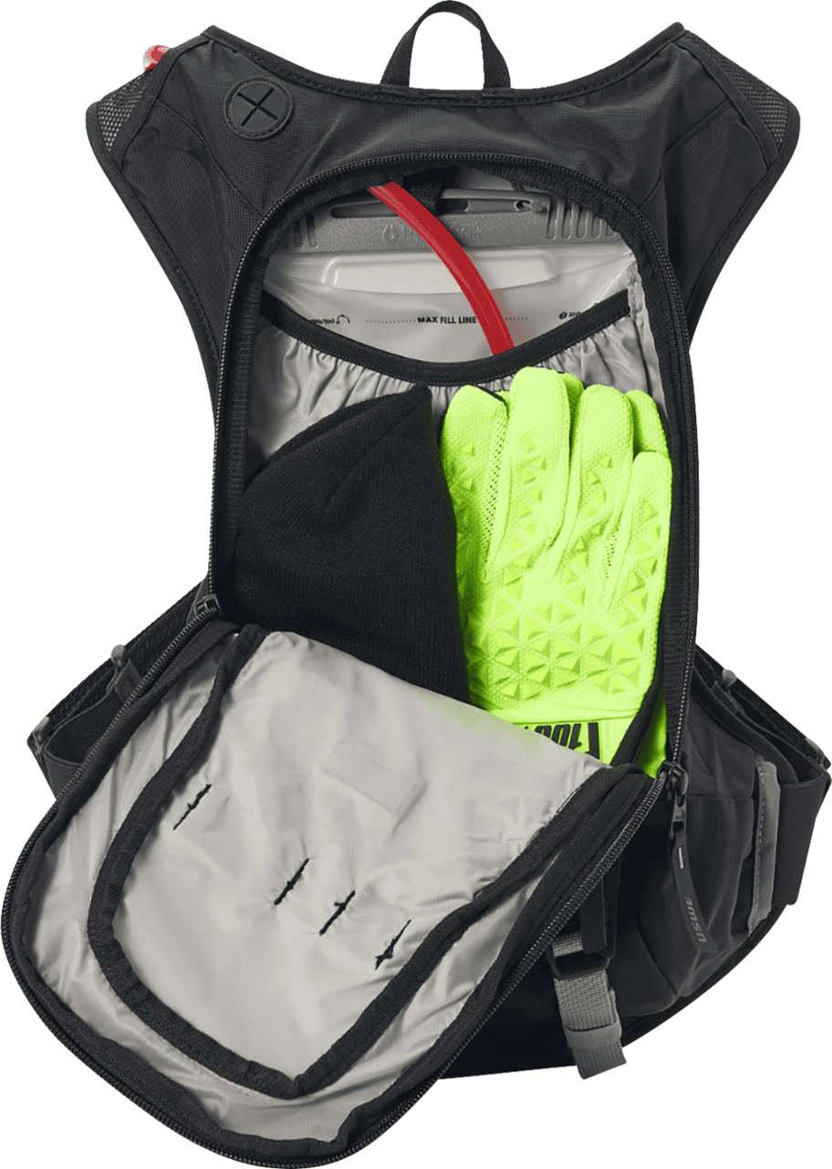 uswe-moto-hydro-8l-hydration-pack-factory-grey-black-detail-5