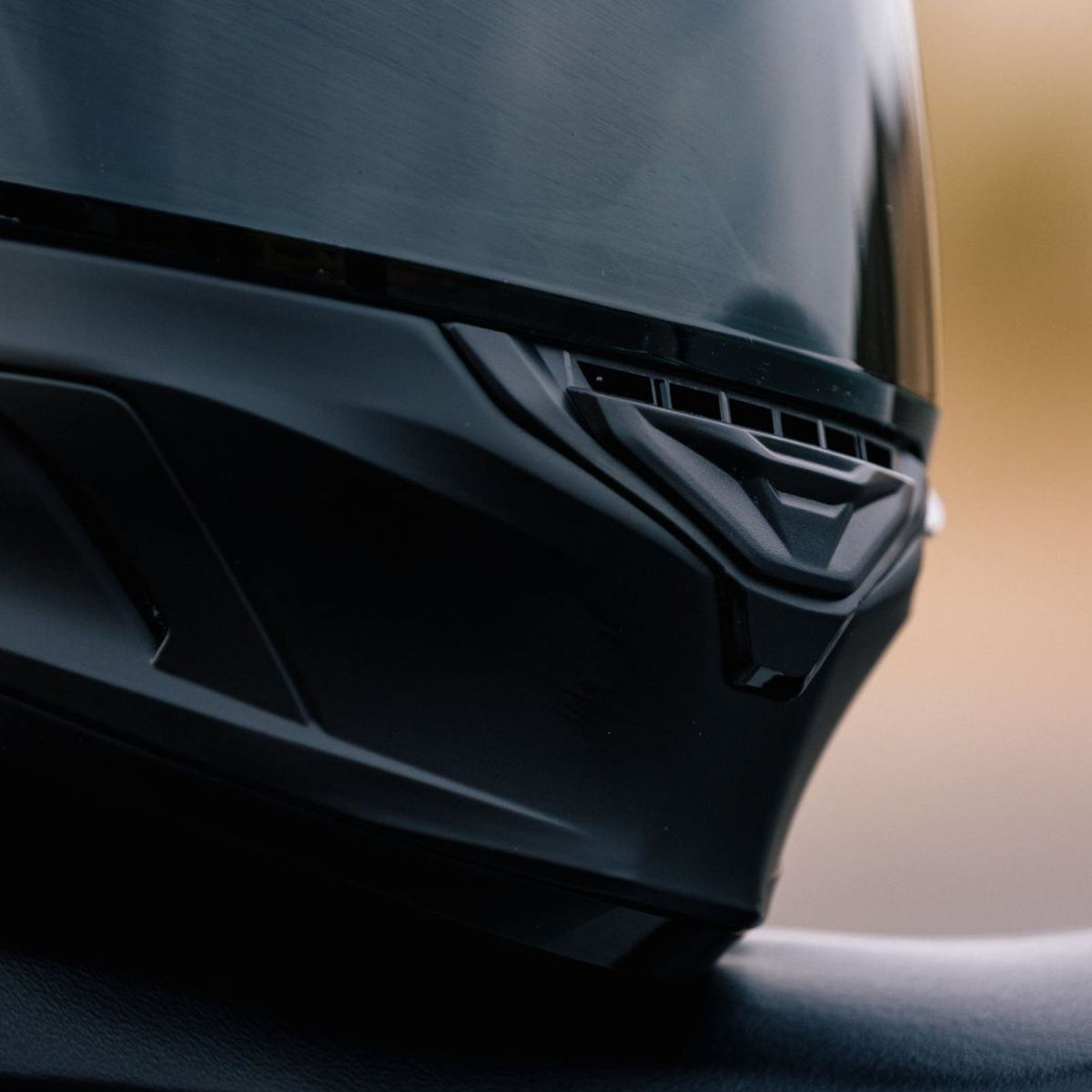 HJC i11 Solid Full Face Motorcycle Helmet